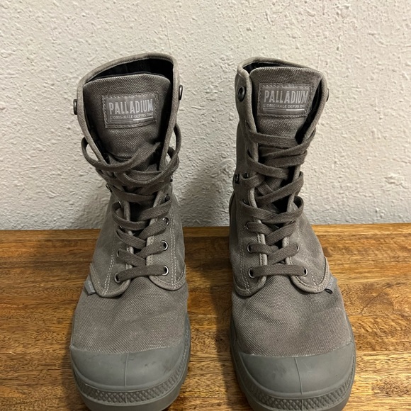 Palladium Men's Gray High-Top Boots - Picture 2 of 3